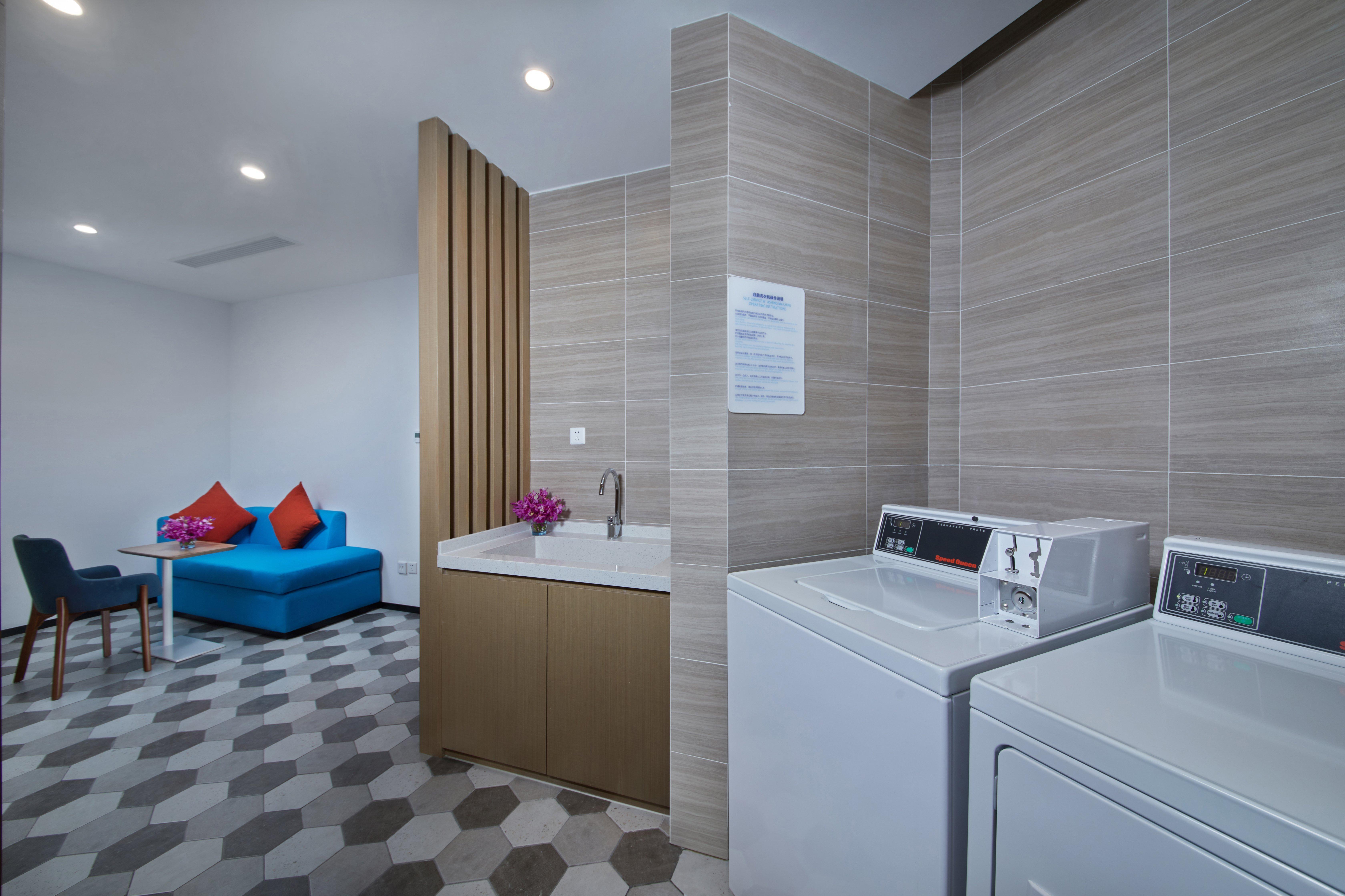 Holiday Inn Express Zhangjiagang East By Ihg Exterior photo