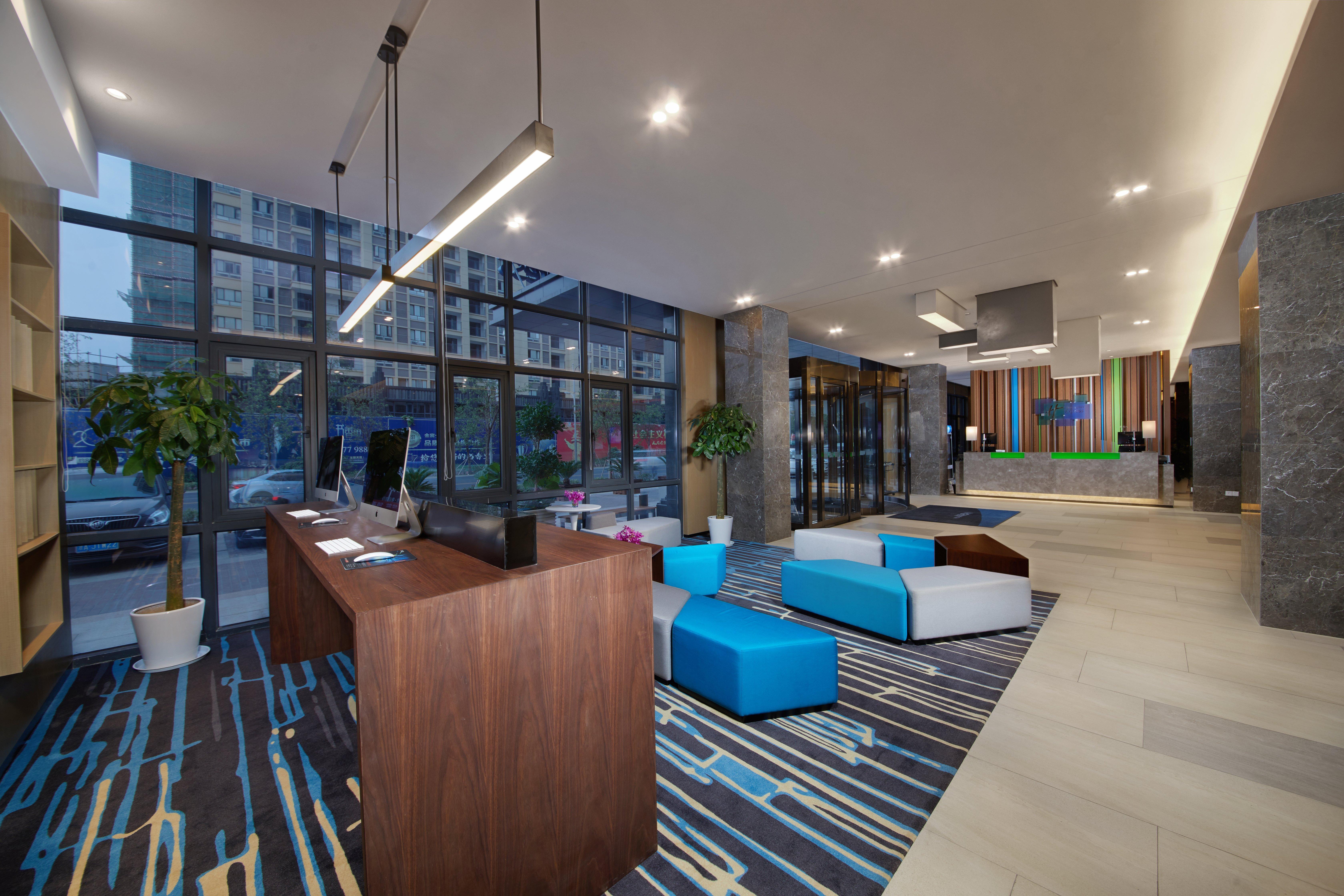 Holiday Inn Express Zhangjiagang East By Ihg Exterior photo