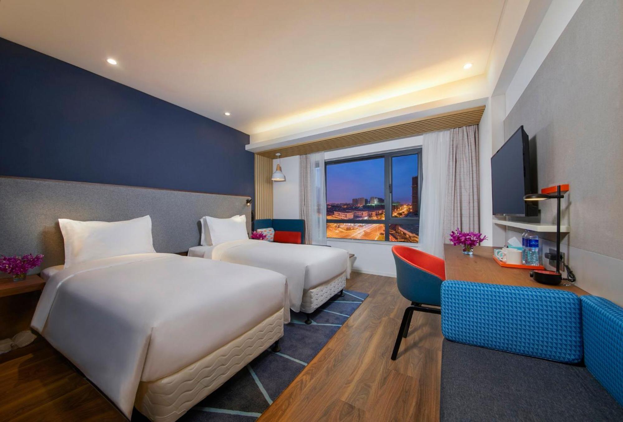 Holiday Inn Express Zhangjiagang East By Ihg Exterior photo