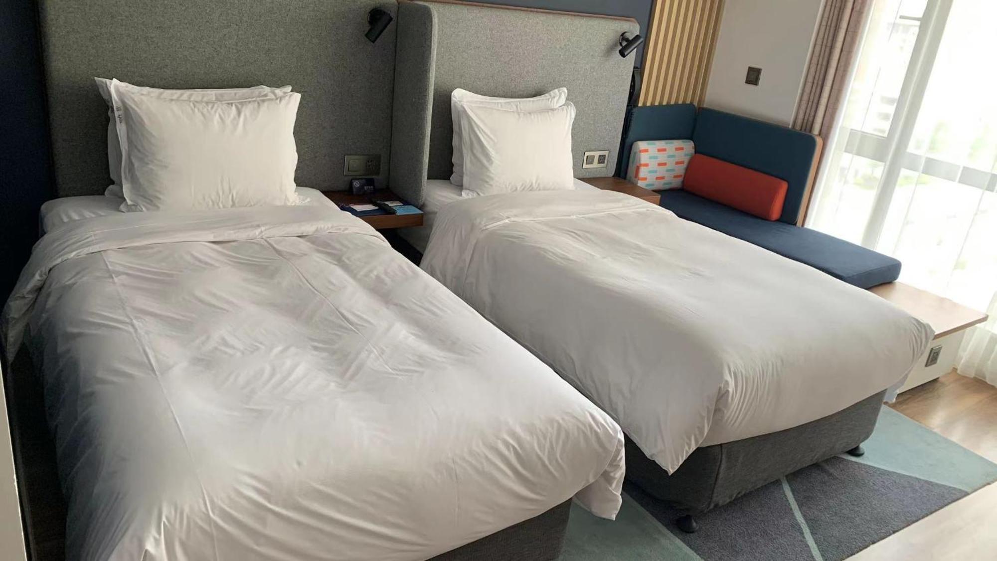 Holiday Inn Express Zhangjiagang East By Ihg Exterior photo
